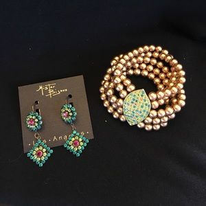 Expandable bracelet 6” w/ earrings